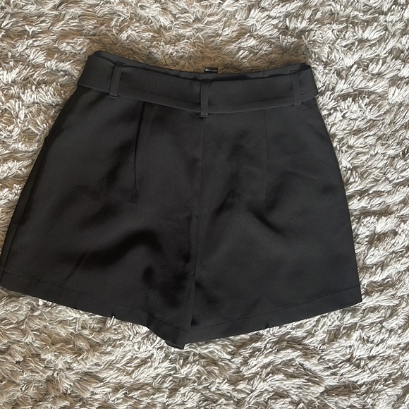 High waisted shorts - Picture 3 of 3